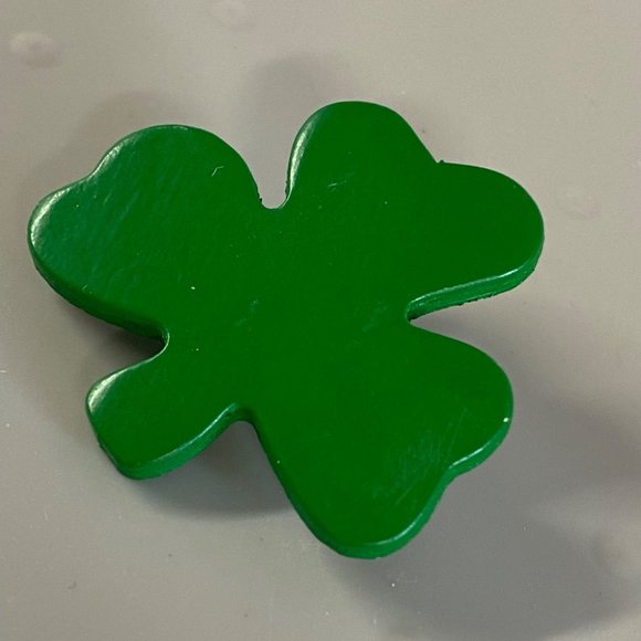 Shamrock Clover Pin Brooch St Patrick's Day March 17 Wood Green Unisex - Picture 9 of 9